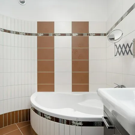 Apartamento Dwupoziomowy Zmigrodzka Z Tarasem W Poznaniu By Renters Poznań