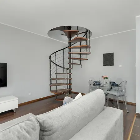 Dwupoziomowy Zmigrodzka Z Tarasem W Poznaniu By Renters Apartamento *